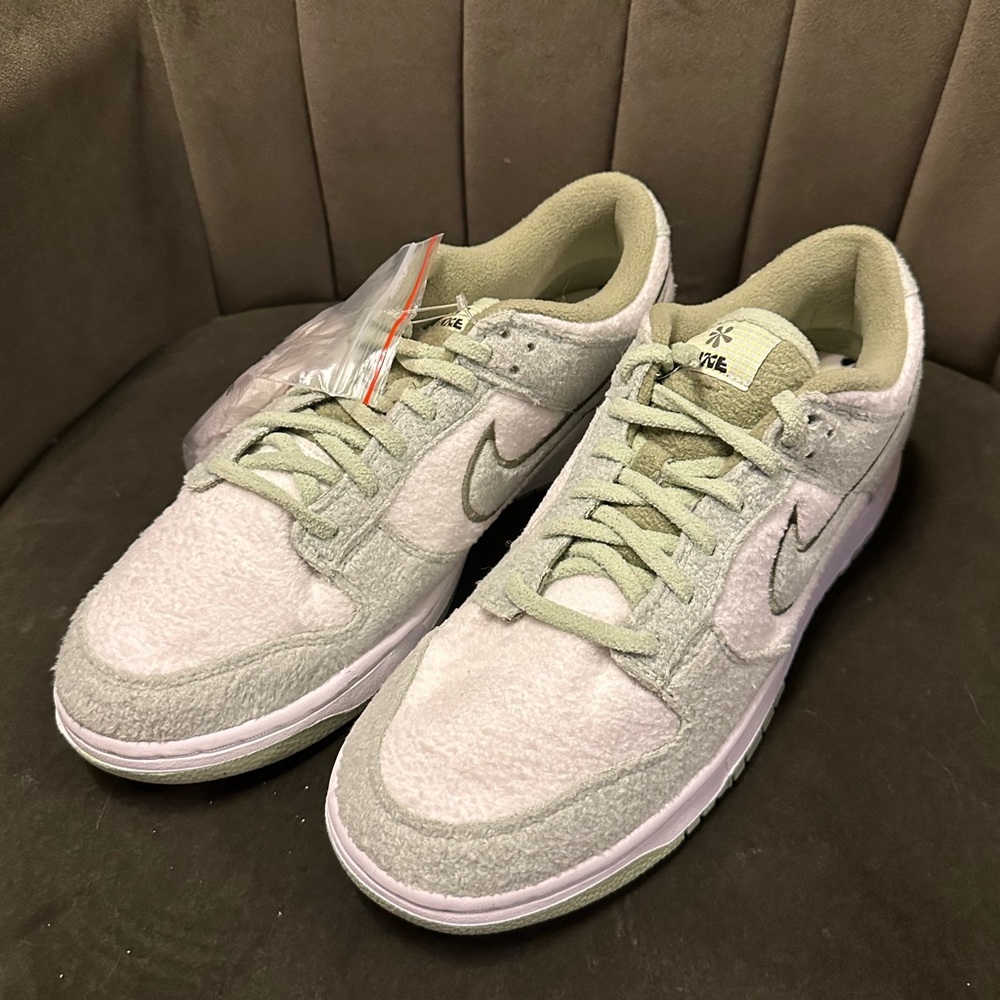 Nike Dunk Low Fleece “Honeydew”